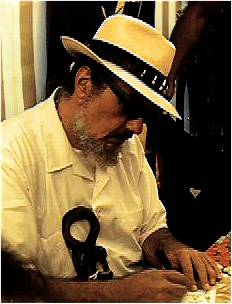 drjohn2.jpg (15035 bytes)