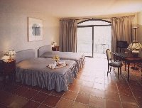 L'Age des Fleurs room